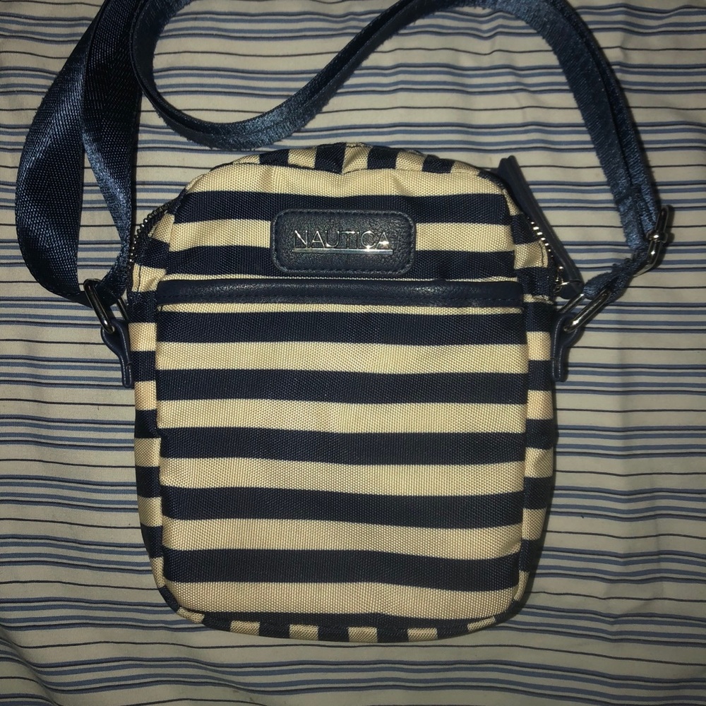 Small nautica shoulder bag